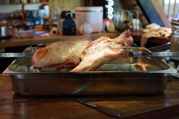 Gigot d'agneau rôti au feu de cheminée