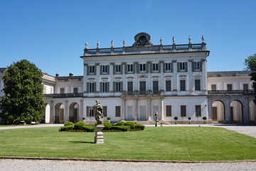 Obraz premium Villa borromeo in cassano d'adda in a sunny day - Lombardy, Italy.
