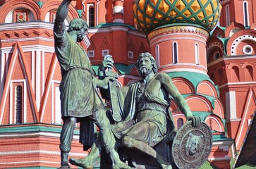 Fototapeta na wymiar Monument to Minin and Pozharsky on the Red Square, Moscow, Russia.