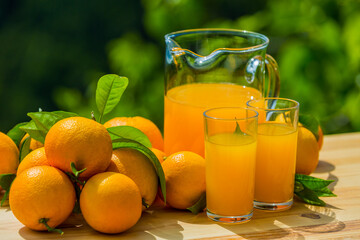 juice and oranges
