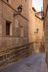 Fototapeta na wymiar Toledo narrow street