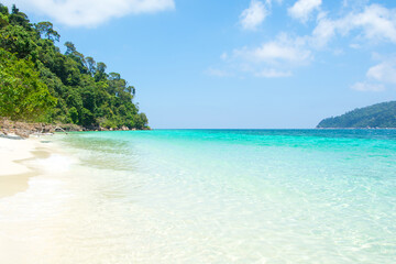 Fototapeta na wymiar beautiful beach and tropical sea at lipe island ,satun Thailand