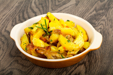 Fried potato with pork