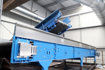 Waste disposal sorting conveyors ecology