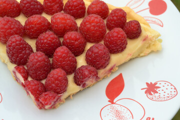 Part de tarte à la framboise