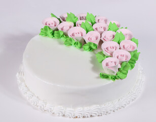 Cake with cream flowers