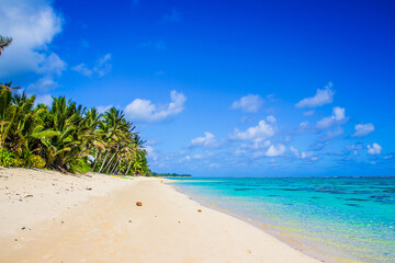 Fototapeta na wymiar Rarotonga stunning beautiful beaches, white sand, clear turquoise water, blue lagoons, Cook islands, Pacific islands