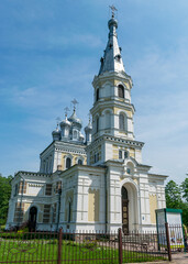 Obraz premium St. Alexander Nevsky Church in Stameriena, Latvia, on a sunny summer day.