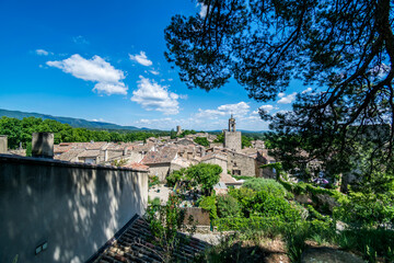 Fototapeta na wymiar Cucuron, village du Vaucluse dans le massif du Luberon. 