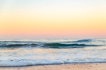 Fototapeta na wymiar Beautiful morning waves @Santa Cruz, CA.