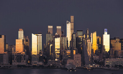 Fototapeta na wymiar New York City and Hudson Cityscape at night 