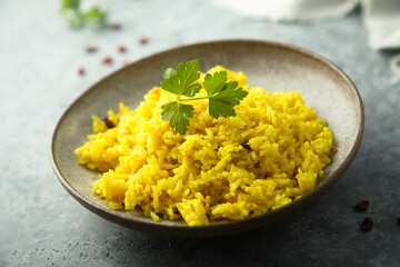 Spicy turmeric rice with fresh parsley