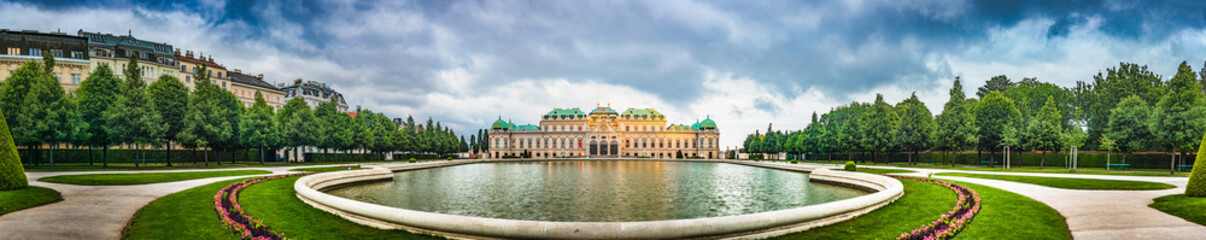 Fototapeta na wymiar The Belvedere Palace in Vienna, Austria.