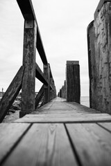 Warnem&uuml;nder Hafen mit Schiffen und M&ouml;ven