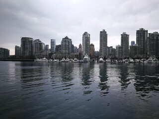 Fototapeta na wymiar Skyline and river in Vancouver, Canada