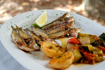 Sardinas a la plancha, restaurante Es Codol Foradat, Beach Club, Formentera, balearic islands, Spain