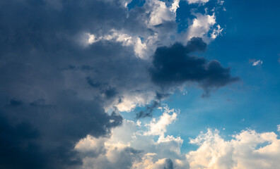 Fototapeta na wymiar blue sky sunny clouds panorama