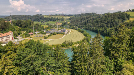 Luftfotografie vom Wasserkraftwerk Mühleberg, Kanton Bern, Schweiz