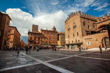 Palazzo Re Enzo: a famous historic building in Bologna, Italy 4