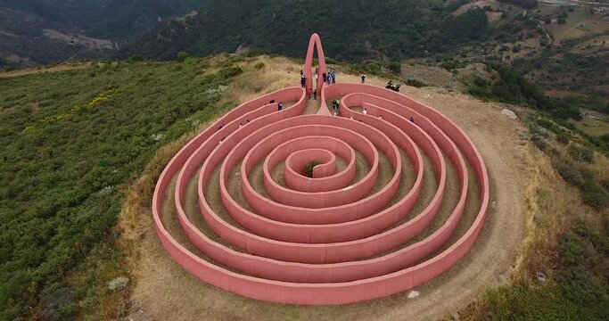 Labirinto di Arianna, nei pressi di Castel di Lucio sul Parco delle Madonie, in Sicilia. Vista Aerea