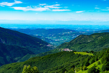 Fototapeta na wymiar panorama dal Monte Lesima, Oltrepò Pavese