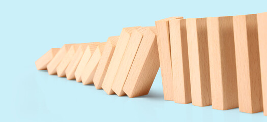 Domino effect stopped by unique