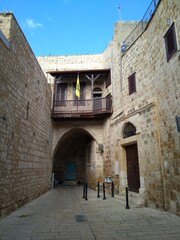 Fototapeta premium Zwężenie ulic starego miasta Akki.