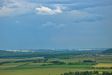 Fototapeta na wymiar Panoramabild Bratislava aus der Ferne