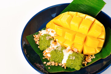 mango and sticky rice Pour the coconut milk, Pandan smell
