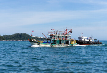 Fototapeta na wymiar KOTA KINABALU, MALAYSIA - SEPTEMBER 01, 2016: Fishermen boat in Kota Kinabalu, Sabah Borneo, Malaysia.