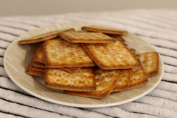 Delicious crispy wafer, slightly sweet and coated with sugar crystals.