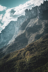 Formaciones rocosas en Montserrat