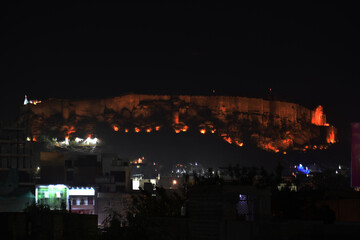 Fototapeta na wymiar view of mehrangarh fort at night