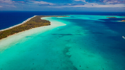 Fototapeta na wymiar aerial view of tropical island 