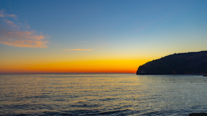 Obraz premium Beautiful sunset over the sea