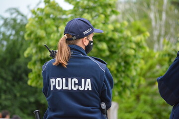 Policjanci na służbie. 