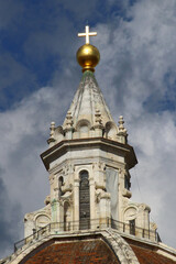 Fototapeta na wymiar Dome of Filippo Brunelleschi details in the sky of the city, Florence, Italy, famous touristic place