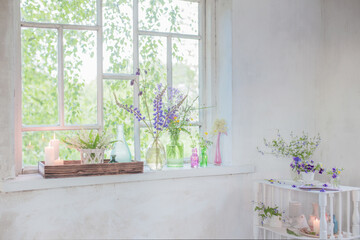 Fototapeta na wymiar white vintage interior with flowers
