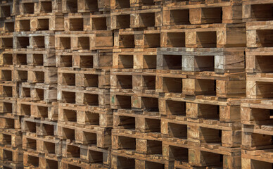 empty wooden pallets in the warehouse.