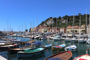 Le port de plaisance de Nice le long de la mer méditerranée, nommé port Lympia, ville de Nice, Département des Alpes Maritimes, France