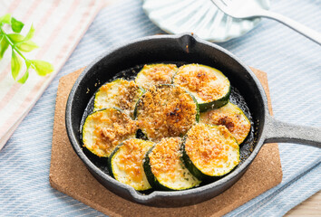 ズッキーニのチーズ焼き