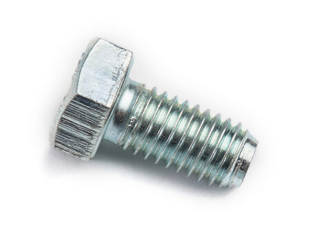 Tornillo de fijaci&oacute;n con rosca de acero y cabeza hexagonal en fondo blanco