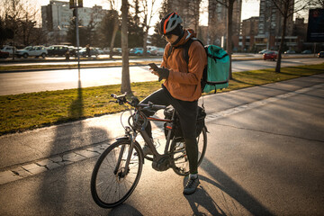 Food delivery on bicycle