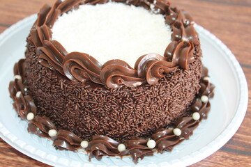 Prestigious cake