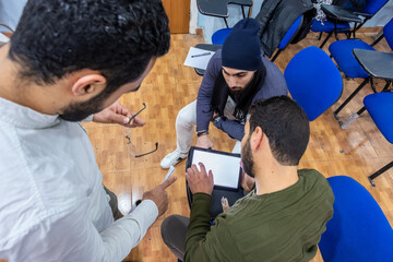 Arabic students discussing things in class