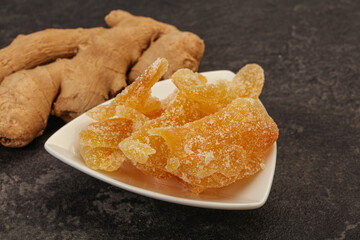Dry sweet ginger in the bowl