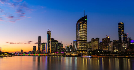 Sunset over Brisbane City, Queensland, Australia - obrazy, fototapety, plakaty