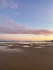 Fototapeta na wymiar sunrise on beach