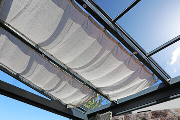 Hochwertige moderne Terrassenüberdachung