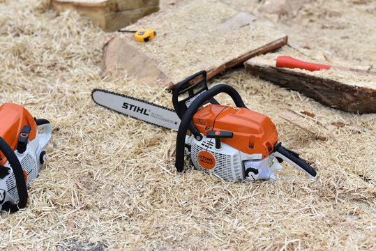 520 Stihl Chainsaw Images, Stock Photos, 3D objects, & Vectors